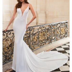 ELYSEE Bouvier wedding dress originally 3,000